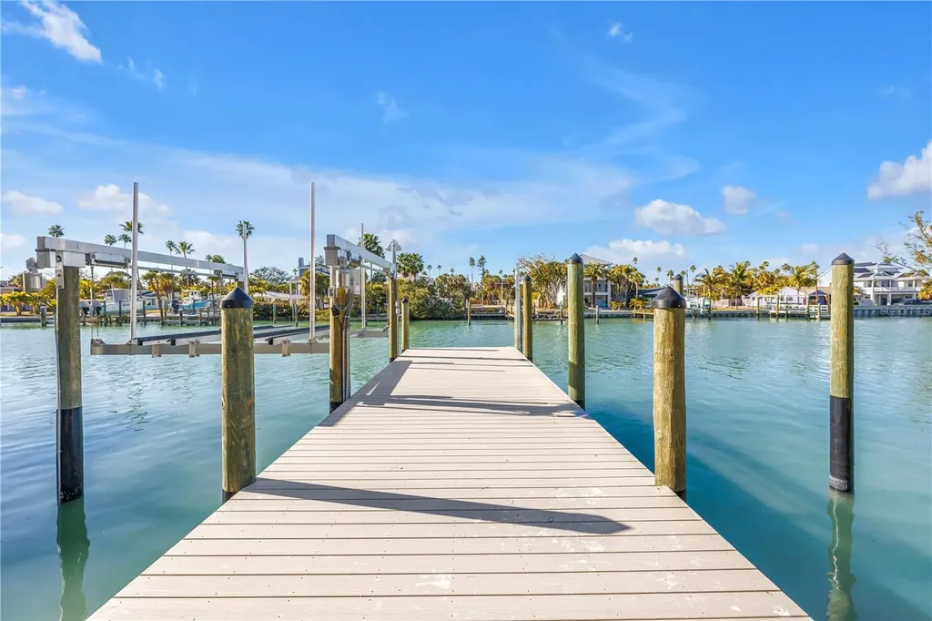 2890 Alton Drive St Pete Beach FL 33706