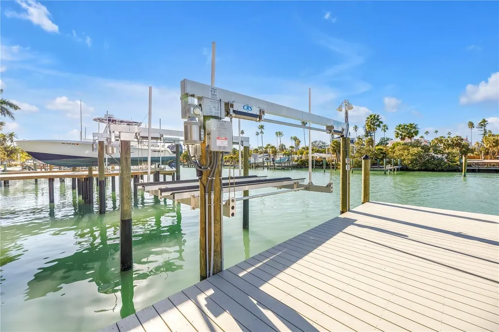 2890 Alton Drive St Pete Beach FL 33706