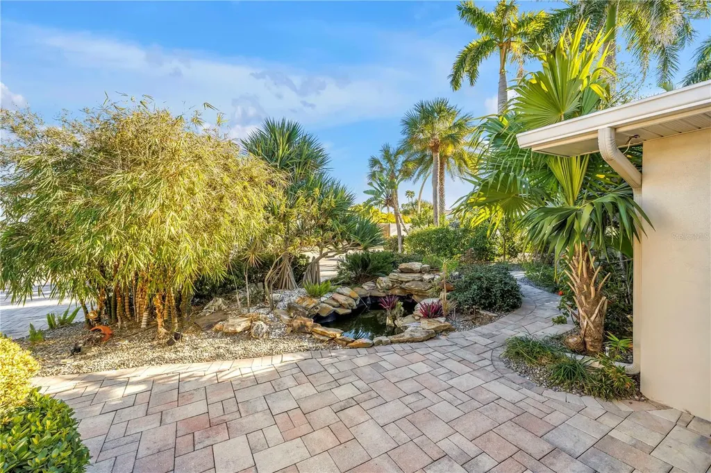 2890 Alton Drive St Pete Beach FL 33706