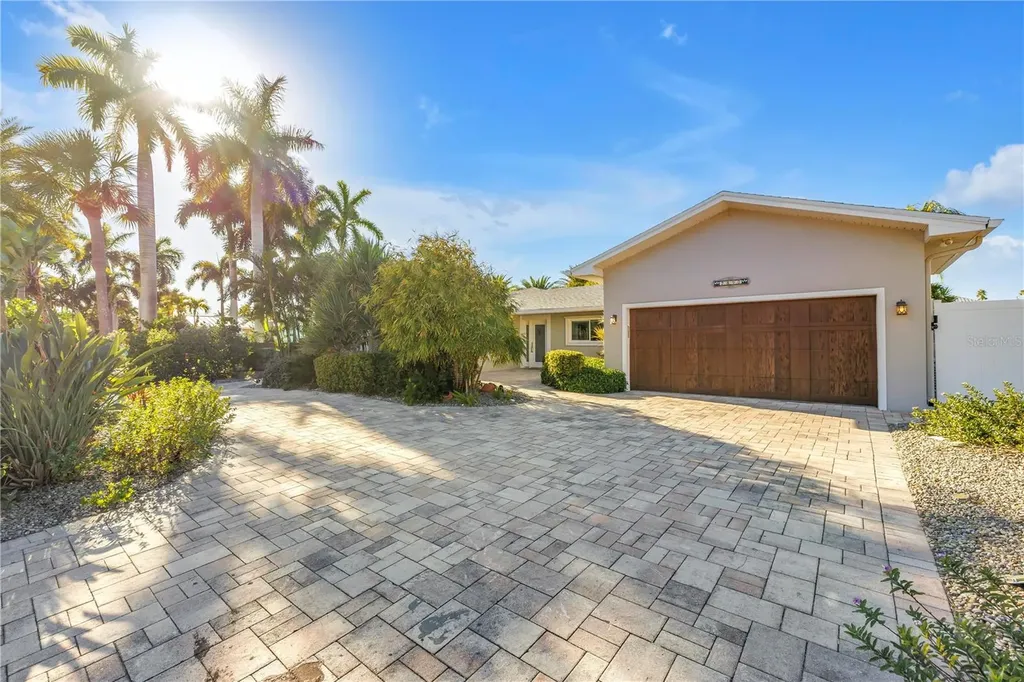 2890 Alton Drive St Pete Beach FL 33706