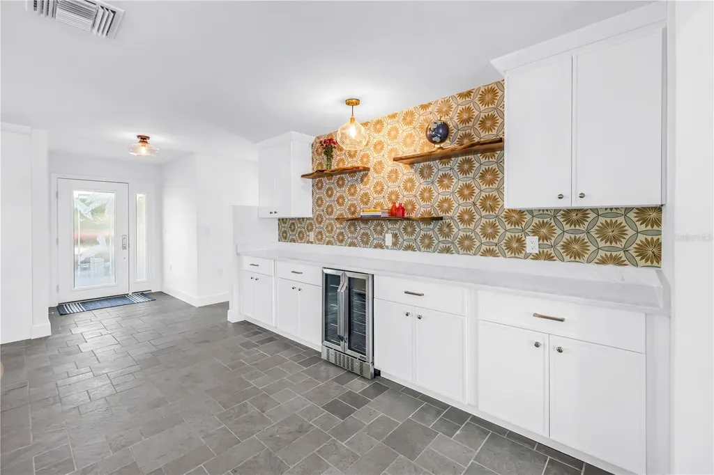 2890 Alton Drive St Pete Beach FL 33706