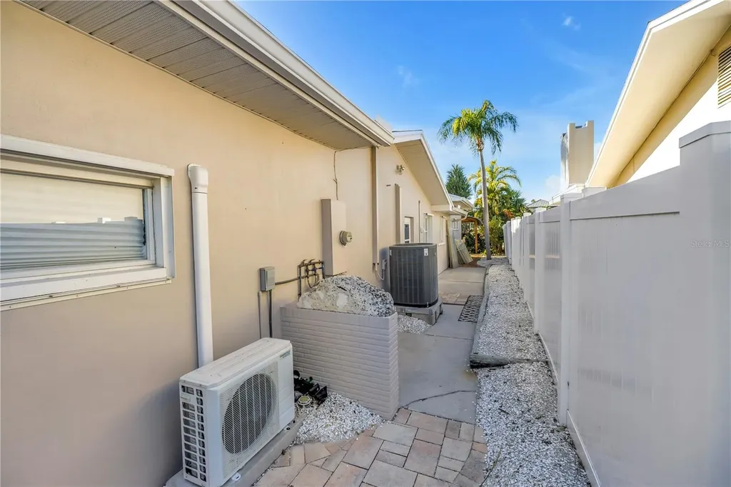 2890 Alton Drive St Pete Beach FL 33706
