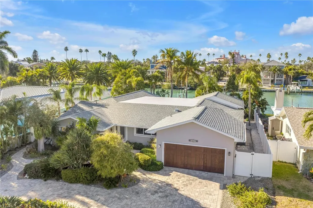 2890 Alton Drive St Pete Beach FL 33706