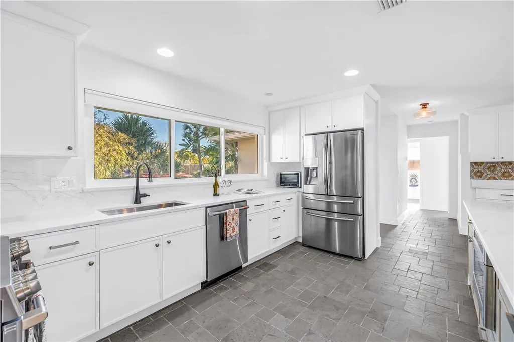 2890 Alton Drive St Pete Beach FL 33706