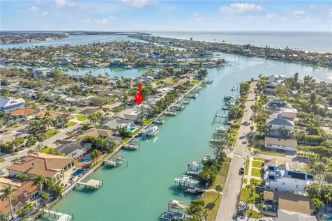 2890 Alton Drive St Pete Beach FL 33706