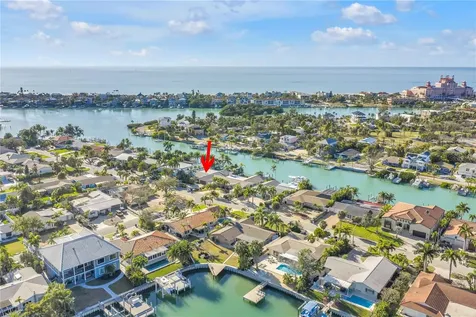 2890 Alton Drive St Pete Beach FL 33706