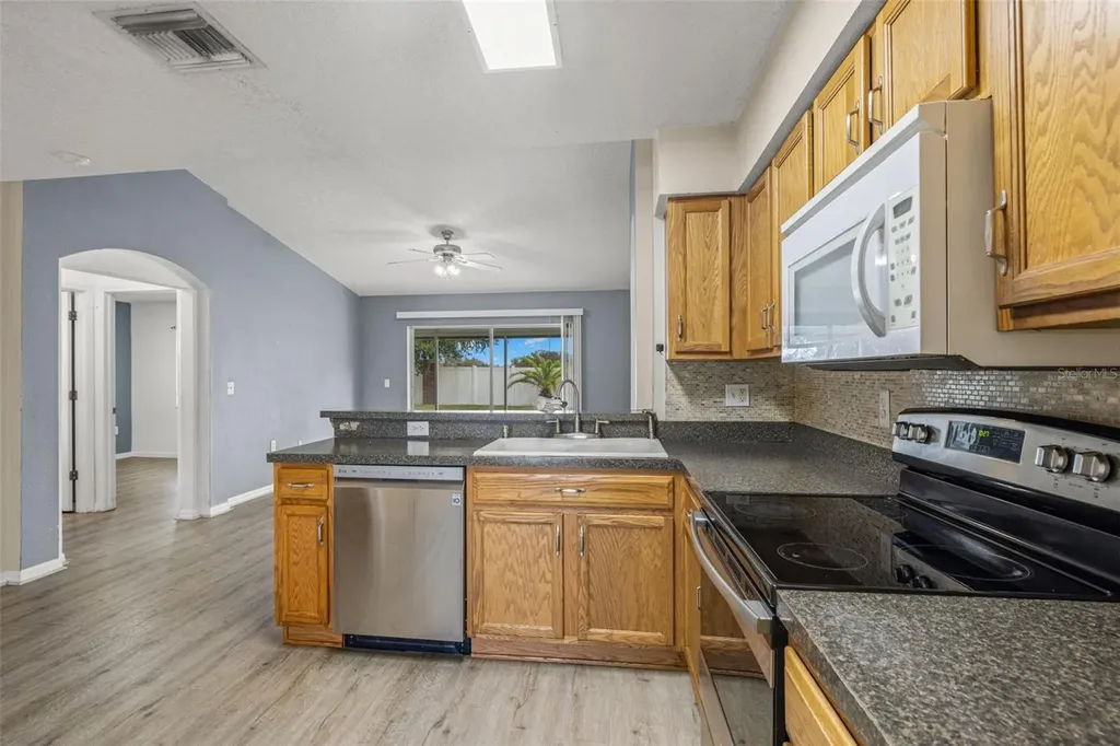6114 School House Court Wesley Chapel FL 33545