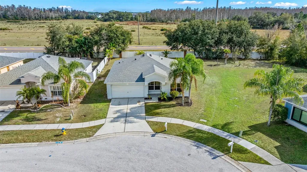 6114 School House Court Wesley Chapel FL 33545