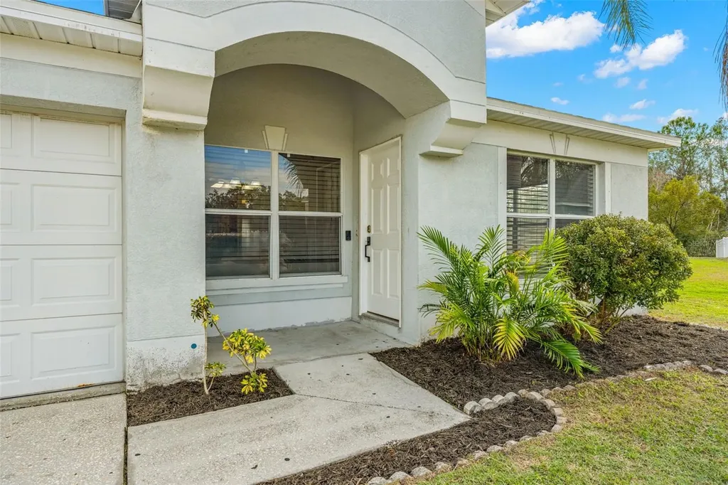 6114 School House Court Wesley Chapel FL 33545