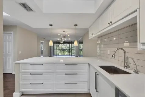 3363 Cross Creek Drive Sarasota FL 34231