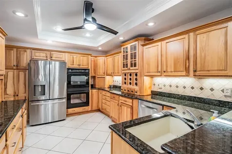 10133 Collar Drive San Antonio FL 33576
