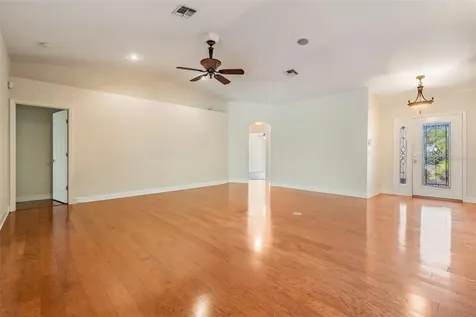 10133 Collar Drive San Antonio FL 33576