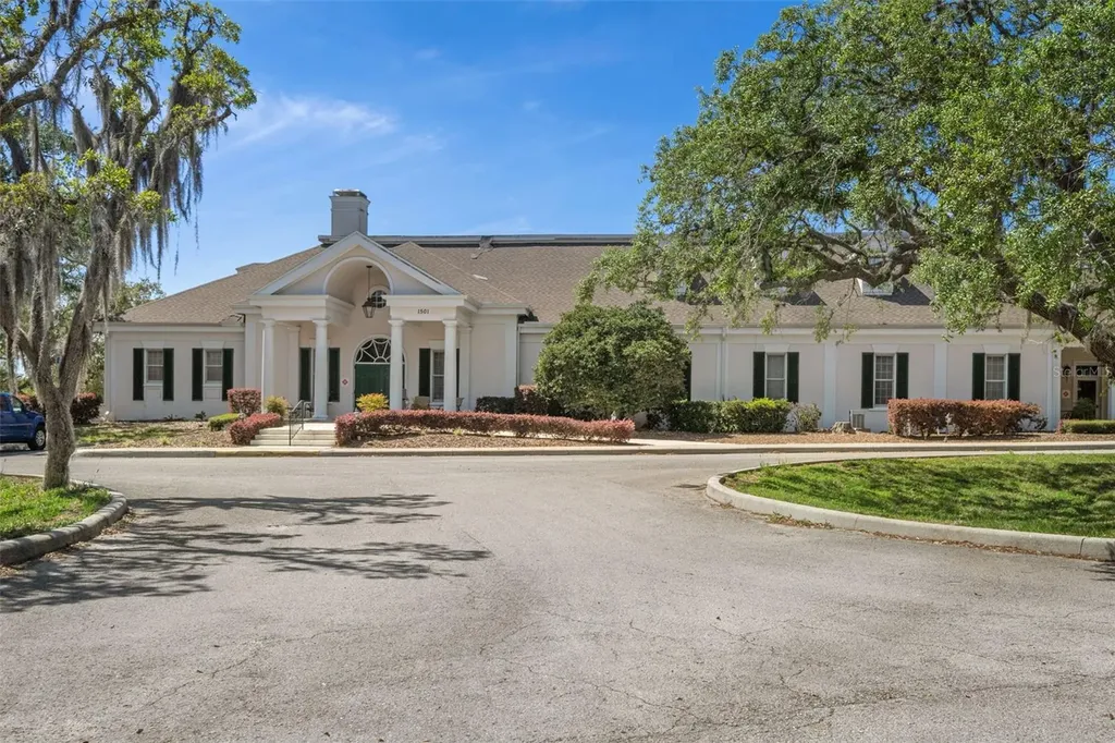 15 W Byrsonima Loop Homosassa FL 34446