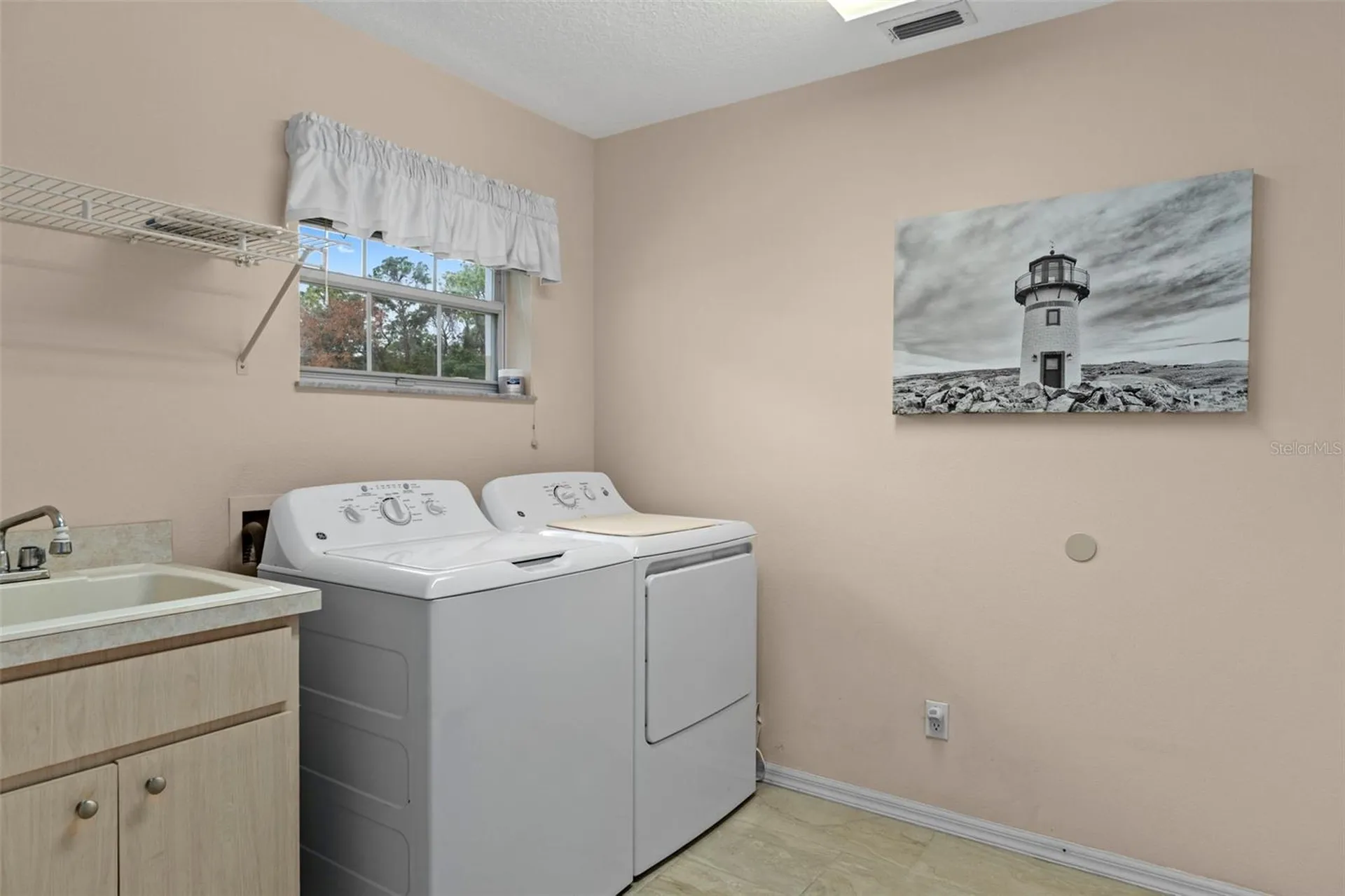 15 W Byrsonima Loop Homosassa FL 34446
