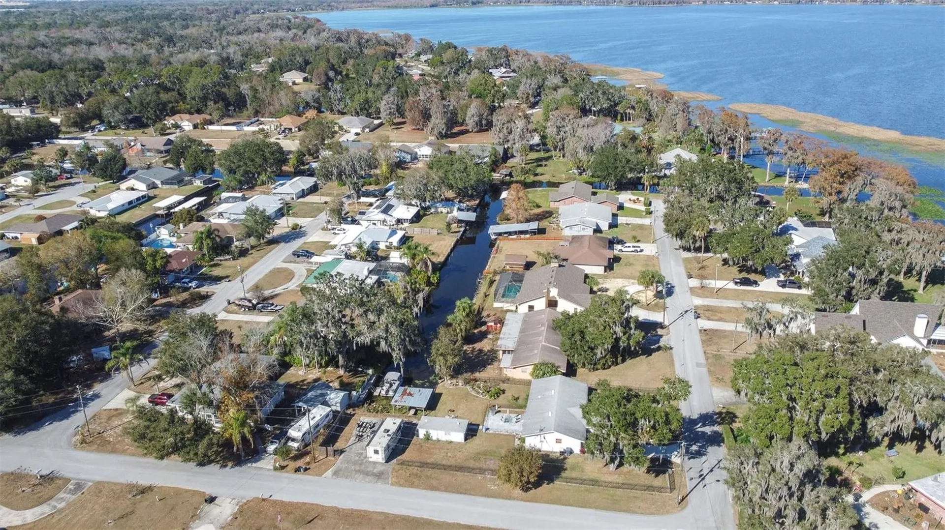 4742 Cypress Drive Lake Wales FL 33898