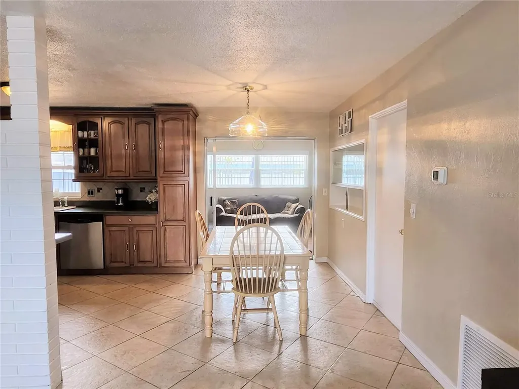 5700 30th Avenue N St Petersburg FL 33710