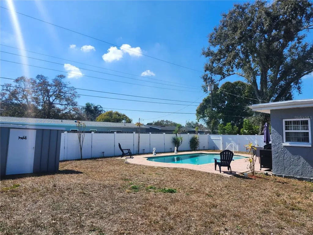 5700 30th Avenue N St Petersburg FL 33710