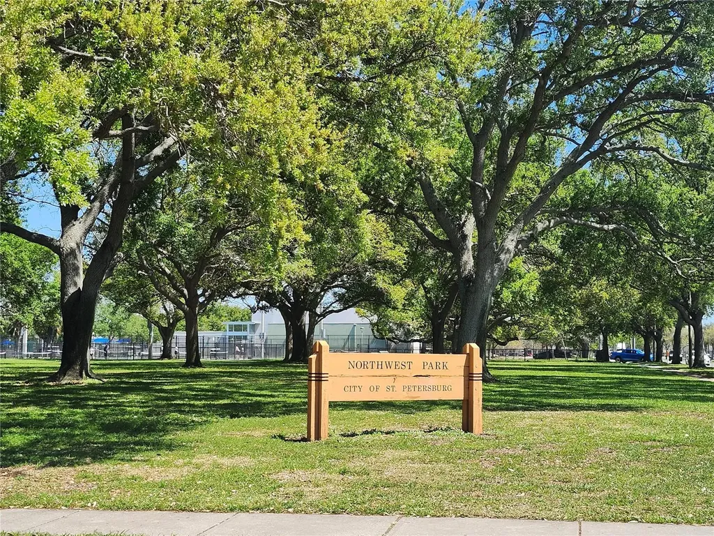 5700 30th Avenue N St Petersburg FL 33710