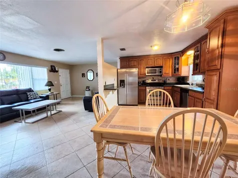 5700 30th Avenue N St Petersburg FL 33710