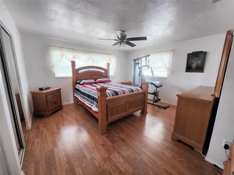5700 30th Avenue N St Petersburg FL 33710