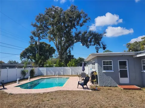 5700 30th Avenue N St Petersburg FL 33710