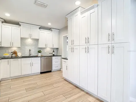 3604 W Bay To Bay Boulevard Tampa FL 33629