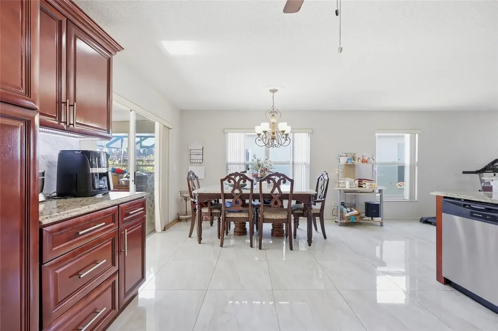 1123 Epson Oaks Way Orlando FL 32837
