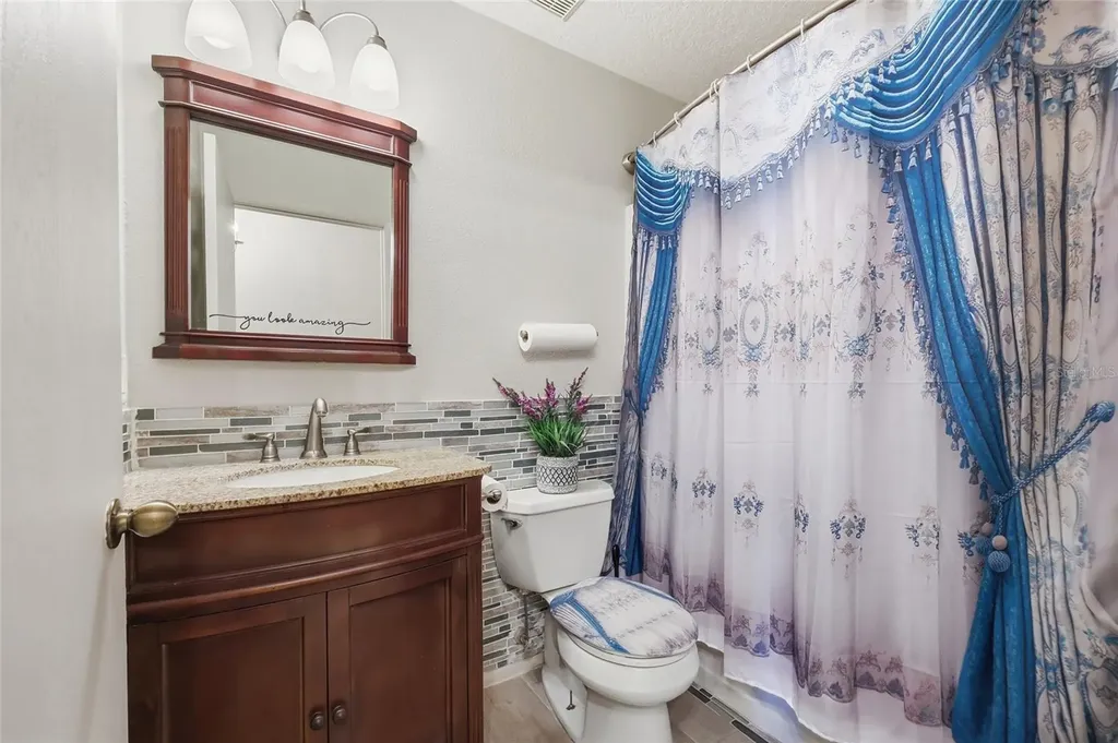 1123 Epson Oaks Way Orlando FL 32837