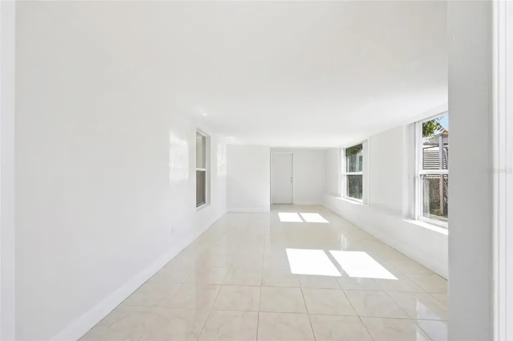 1123 Epson Oaks Way Orlando FL 32837