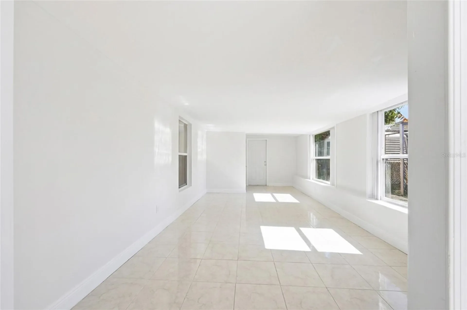 1123 Epson Oaks Way Orlando FL 32837