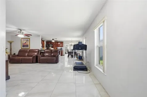 1123 Epson Oaks Way Orlando FL 32837