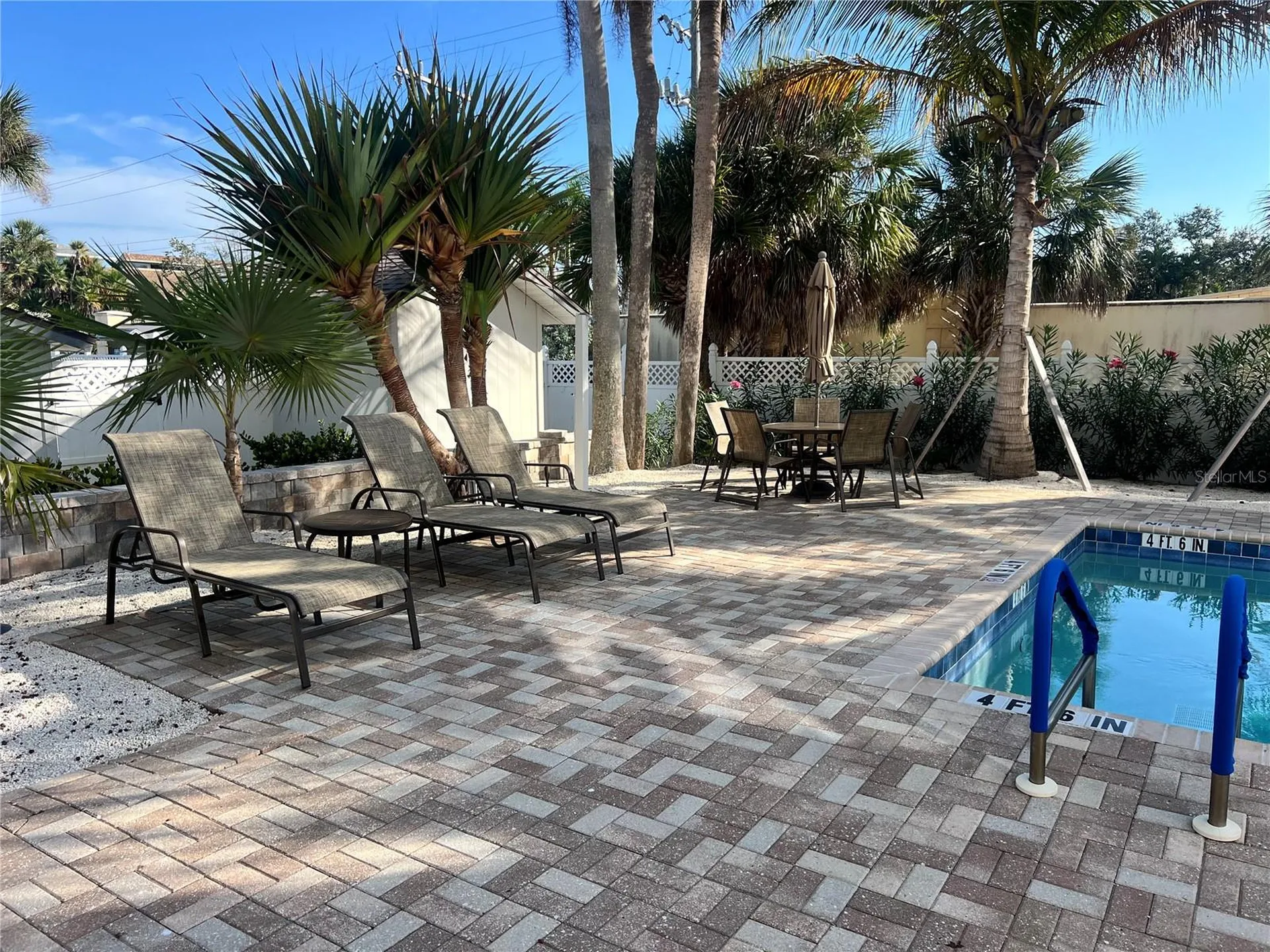 1001 Point Of Rocks Road Sarasota FL 34242