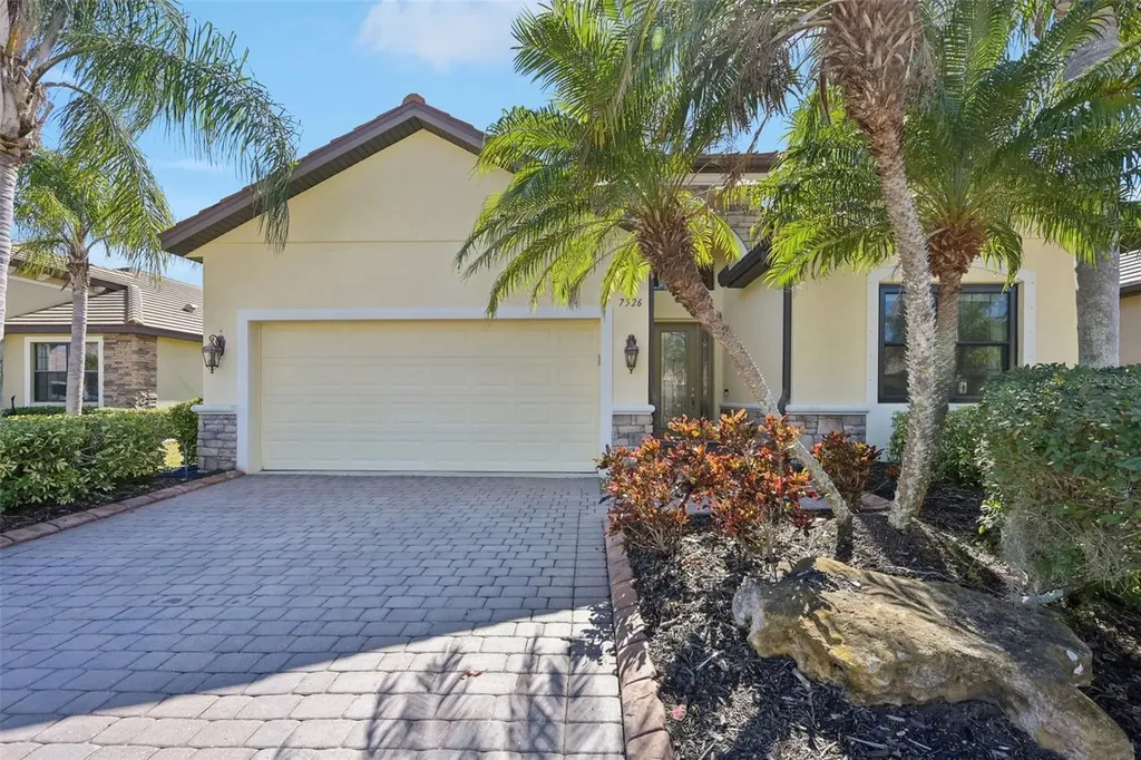 7526 Rio Bella Place Bradenton FL 34201