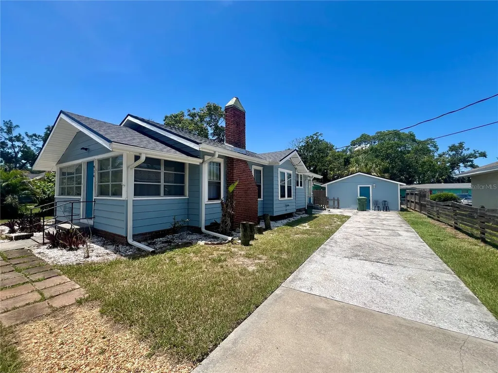 914 17th Street W Bradenton FL 34205