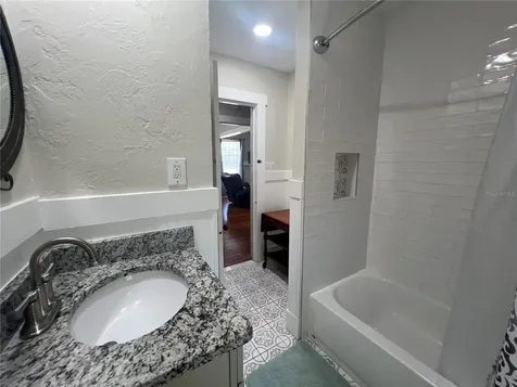 914 17th Street W Bradenton FL 34205