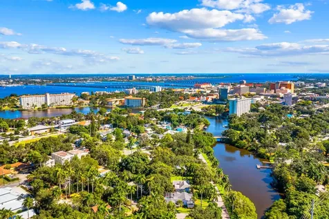 914 17th Street W Bradenton FL 34205
