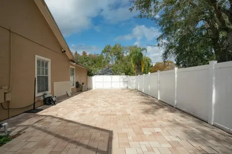 6502 Yellowhammer Avenue Tampa FL 33625