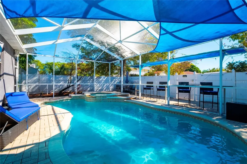 2300 37th Avenue N St Petersburg FL 33713