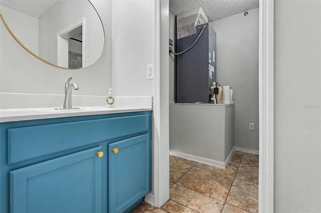 194 Abalone Road NW Palm Bay FL 32907