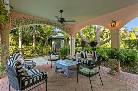 7211 3rd Avenue S St Petersburg FL 33707