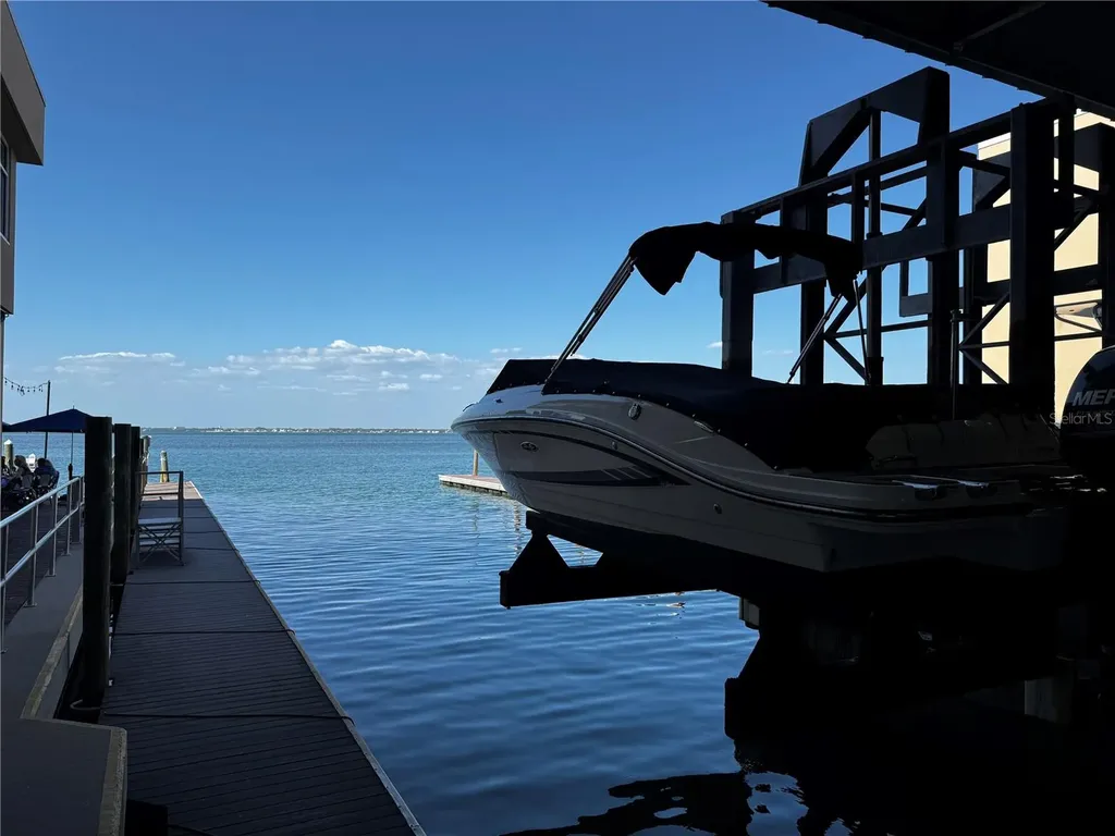 408 Gulf Of Mexico Drive Longboat Key FL 34228
