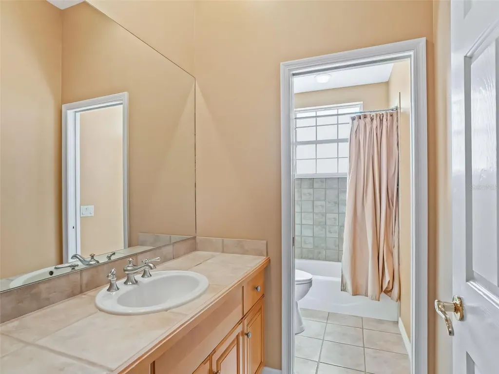 1412 Meadow View Way Lady Lake FL 32159