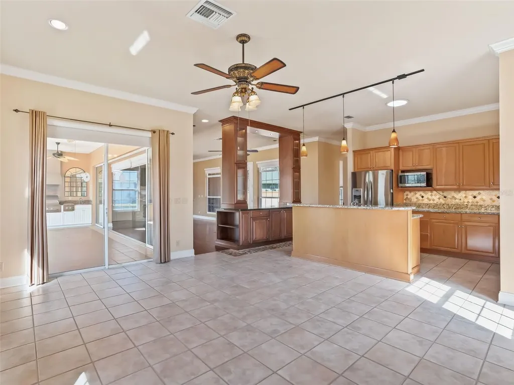 1412 Meadow View Way Lady Lake FL 32159