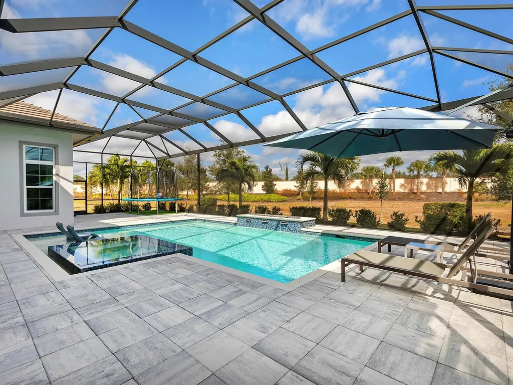 8556 Pavia Way Lakewood Ranch FL 34202
