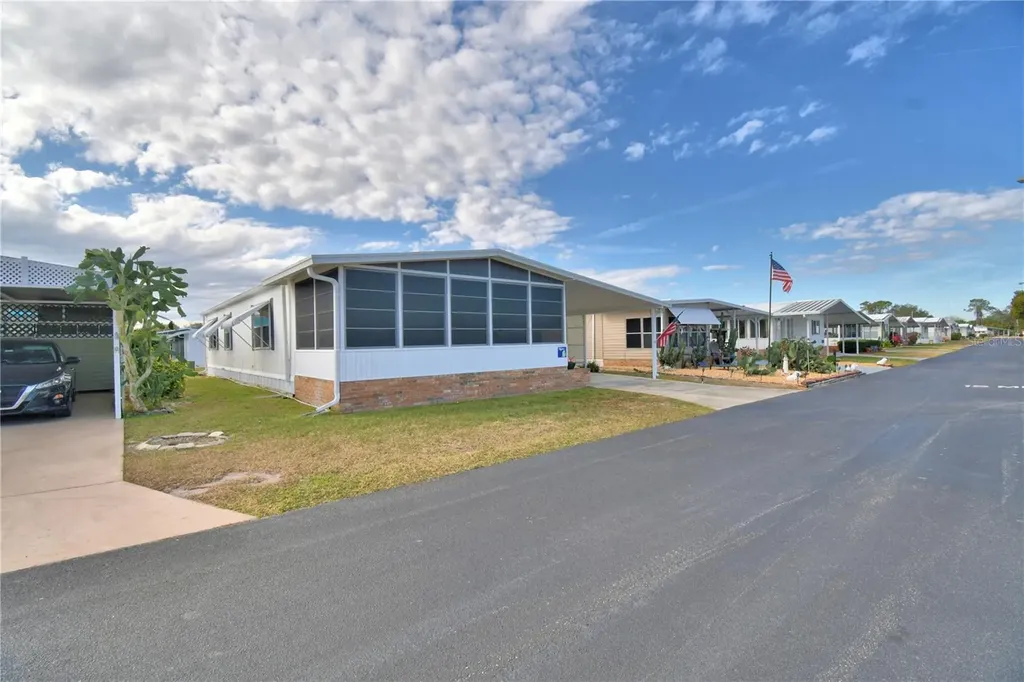 4228 Cedarwood Street Winter Haven FL 33880