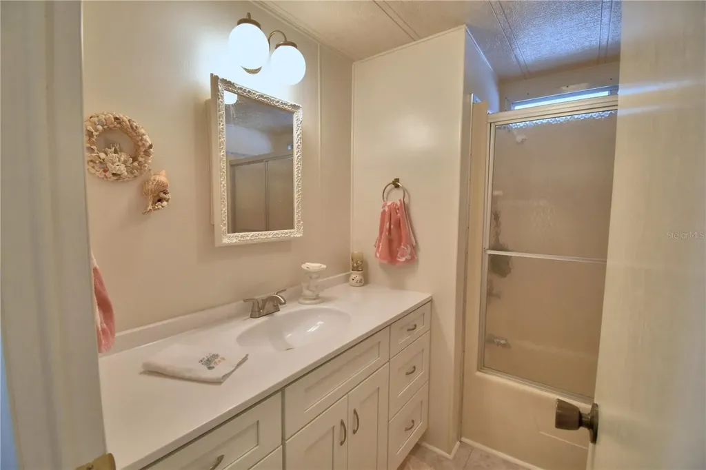 4228 Cedarwood Street Winter Haven FL 33880