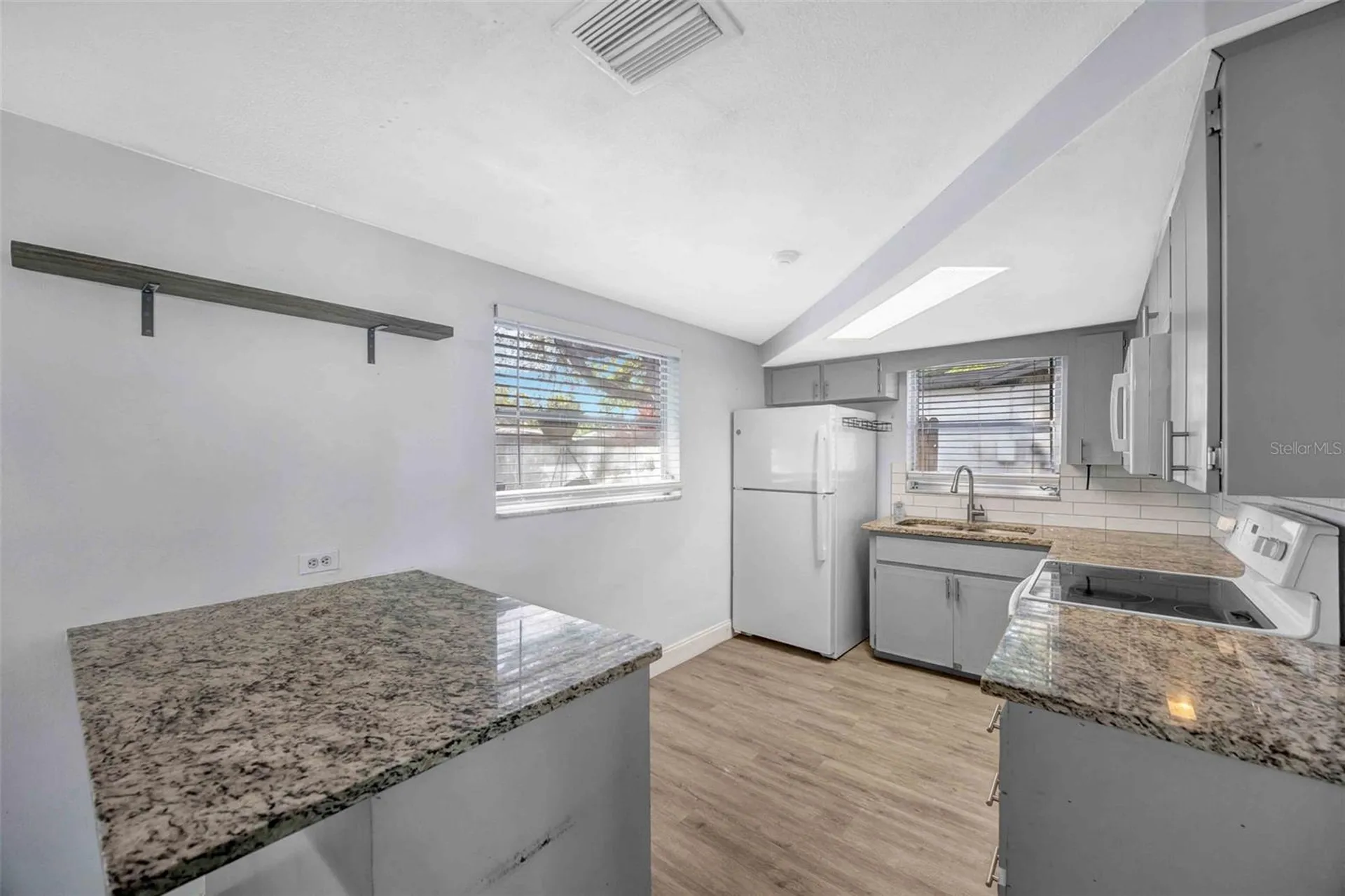 9040 Lunar Lane Port Richey FL 34668