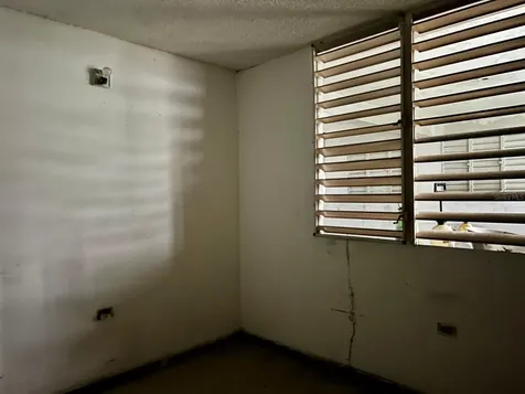 4 Calle Street Bayamon PR 00961