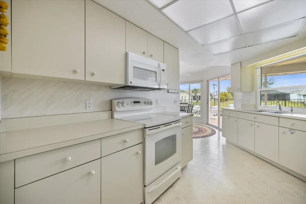 367 Ardenwood Drive Englewood FL 34223