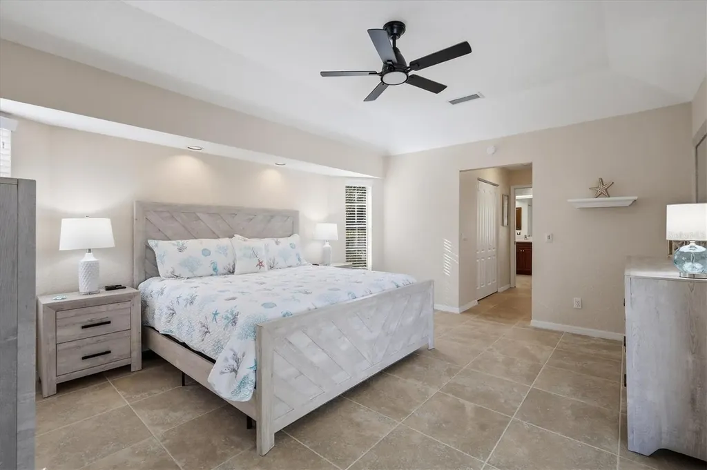 1060 Truman Street Nokomis FL 34275
